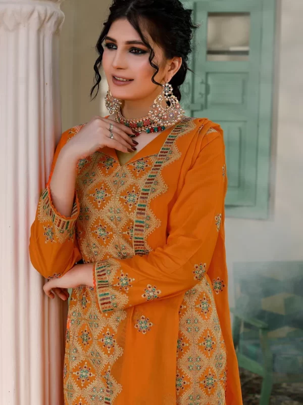 MANIZY SAQAFAT PREMIUM EMBROIDERED LAWN UNSTICHED 3PC SUIT - Image 3