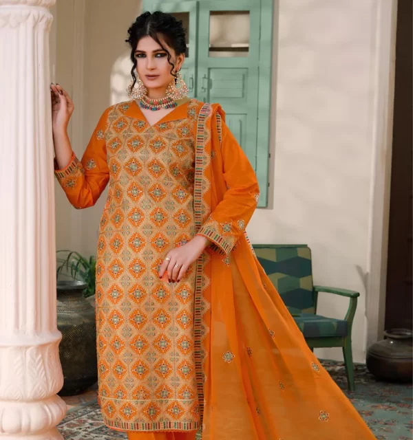 MANIZY SAQAFAT PREMIUM EMBROIDERED LAWN UNSTICHED 3PC SUIT