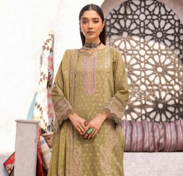 EMBROIDERET BANASARI JECQUARD LAWN WITH EMBROIDERED CHIFFON DUPATTA